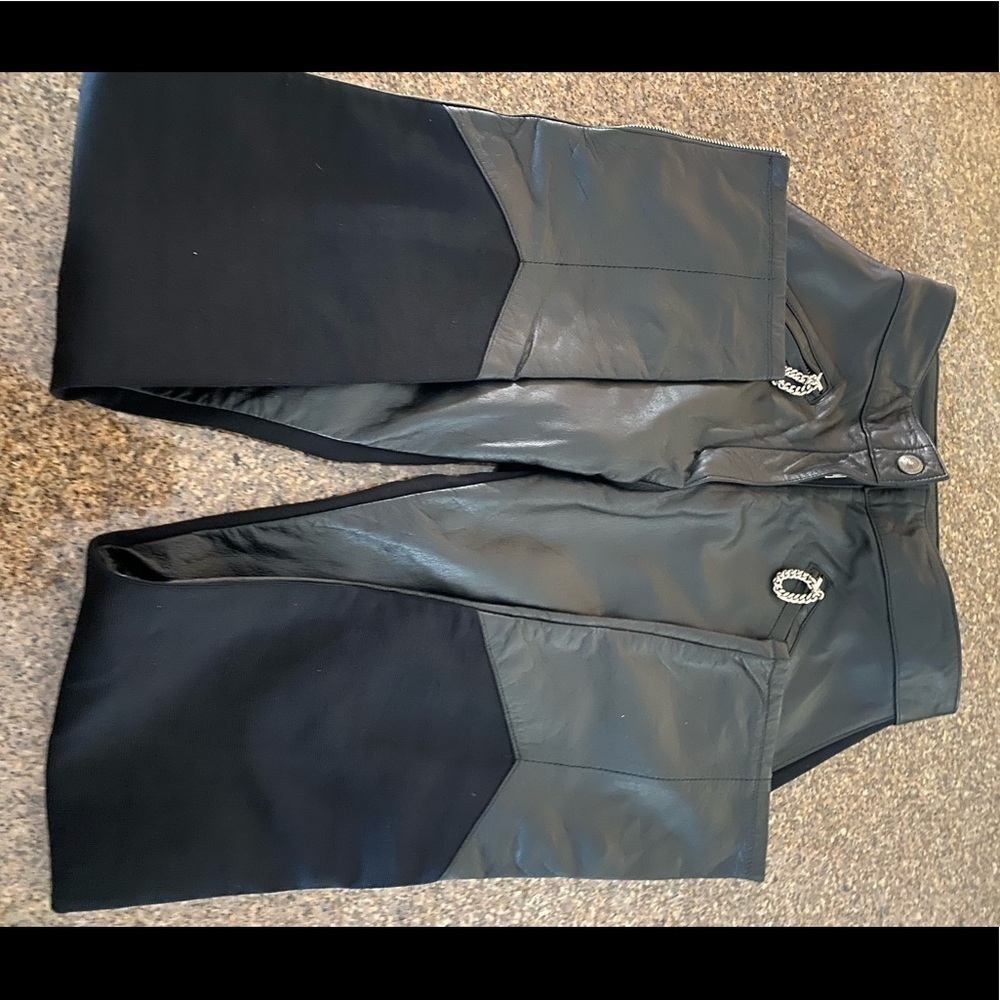 Harley Davidson Women's Leather Pants Size 6 / 34​​​​​​​​​​​ - Picture 3 of 10